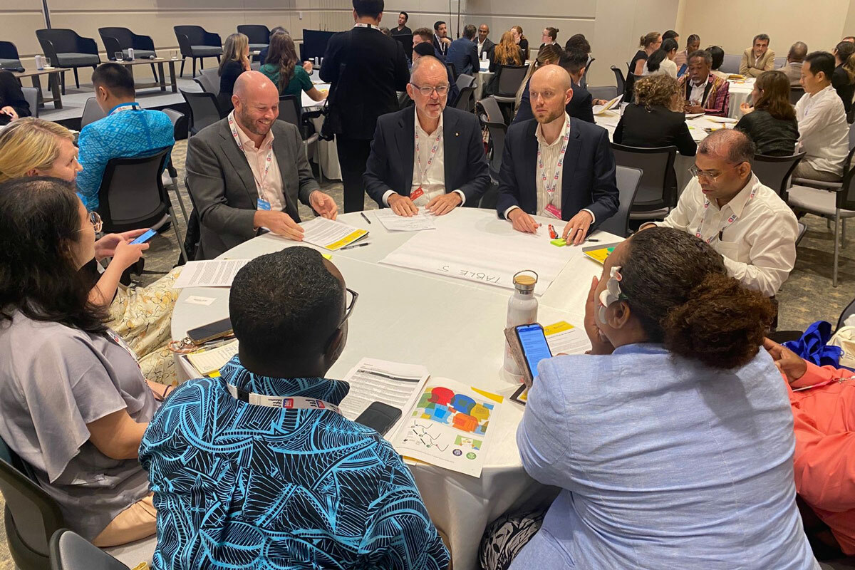 Roundtable discussions at the Global Sustainable Development Congress